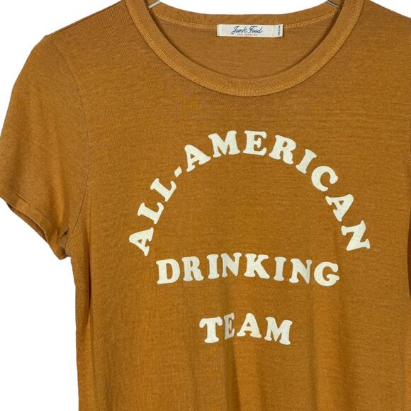 Junk Food All American Drinking Team Tee Medium Mustard Brown Retro Slim Fit New - Picture 3 of 6
